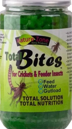 Nature Zone Total Bites with Spirulina for Crickets and Feeder Insects 9-oz